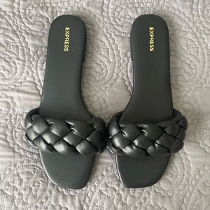 🔵Express Sandals